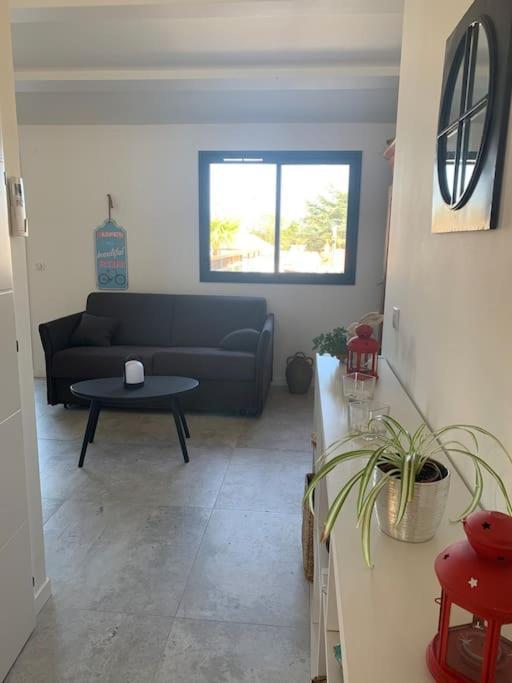 Maison Terrasse Proche Centre Ville Et Ile De Re Ла Рошел Екстериор снимка