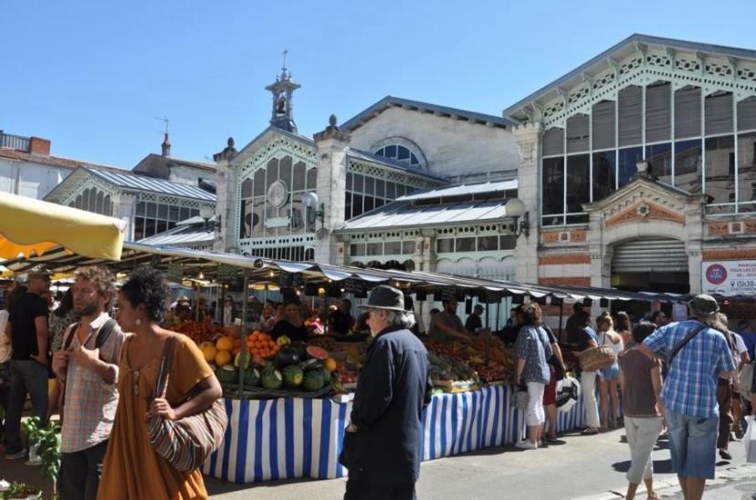 Maison Terrasse Proche Centre Ville Et Ile De Re Ла Рошел Екстериор снимка